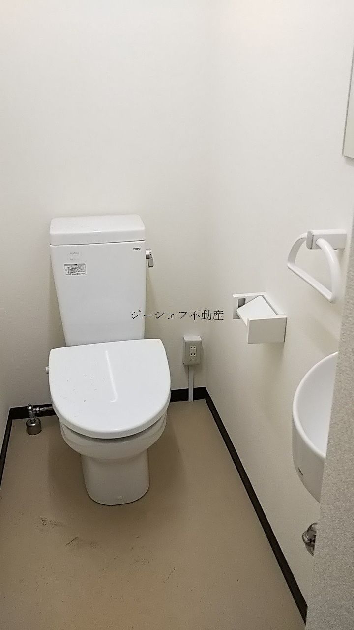 岡田ビル２Fトイレ