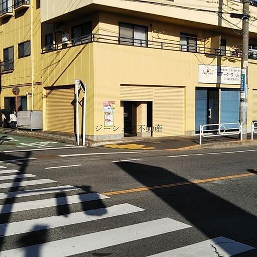 メゾン咲1F店舗 外観 角地の店舗です!