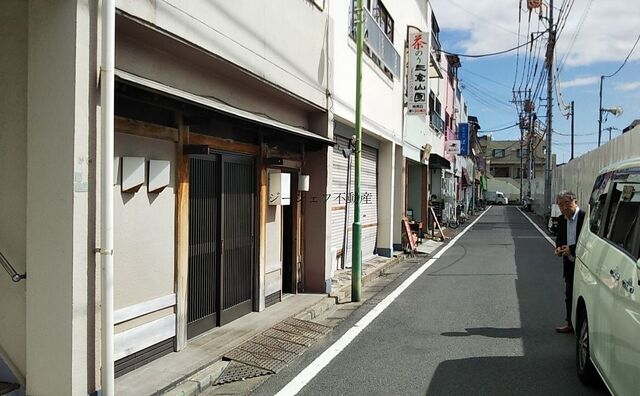 中央本町２丁目店舗　前面道路です。