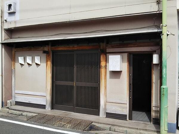 中央本町２丁目店舗　正面